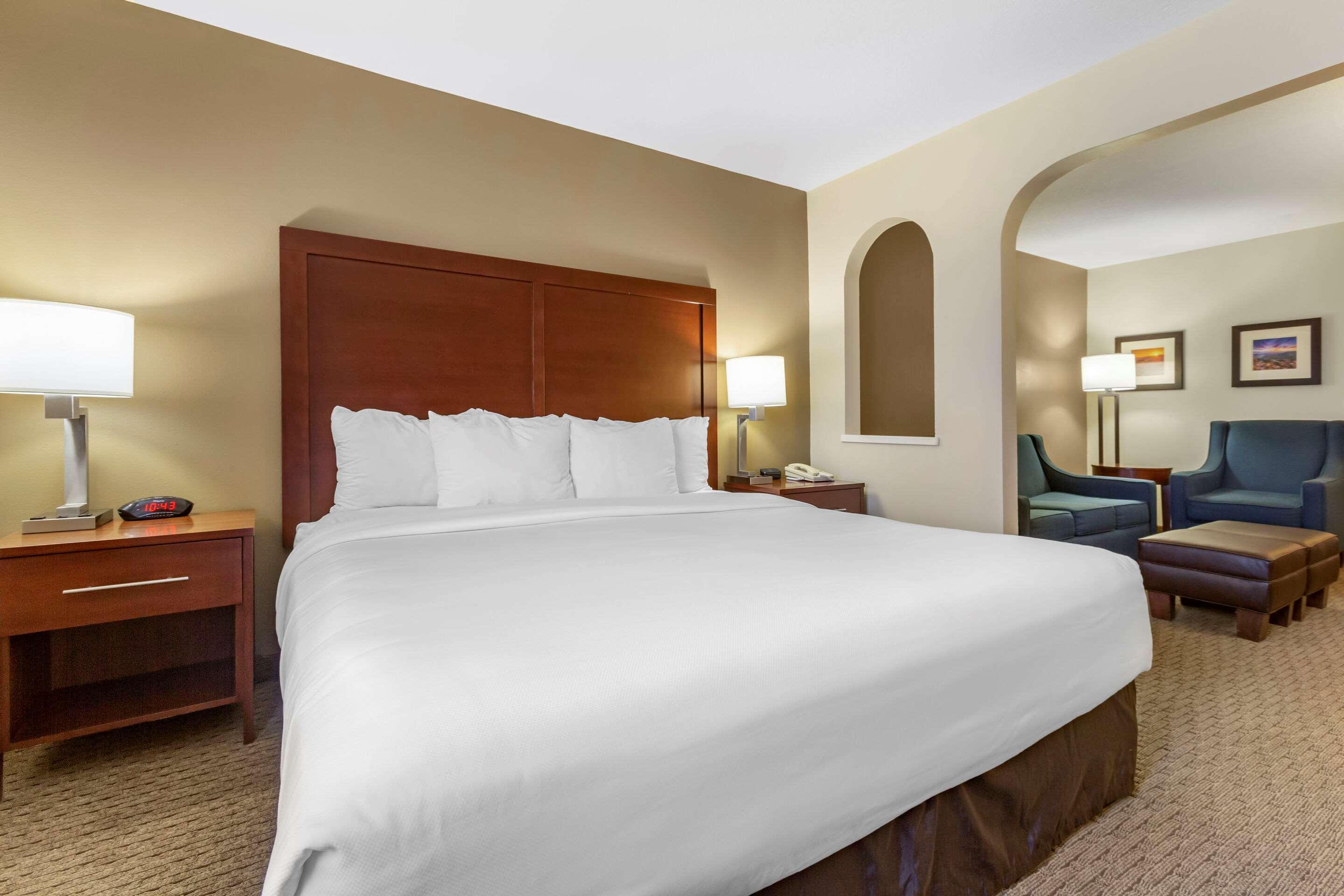 Wingate By Wyndham Los Alamos Esterno foto