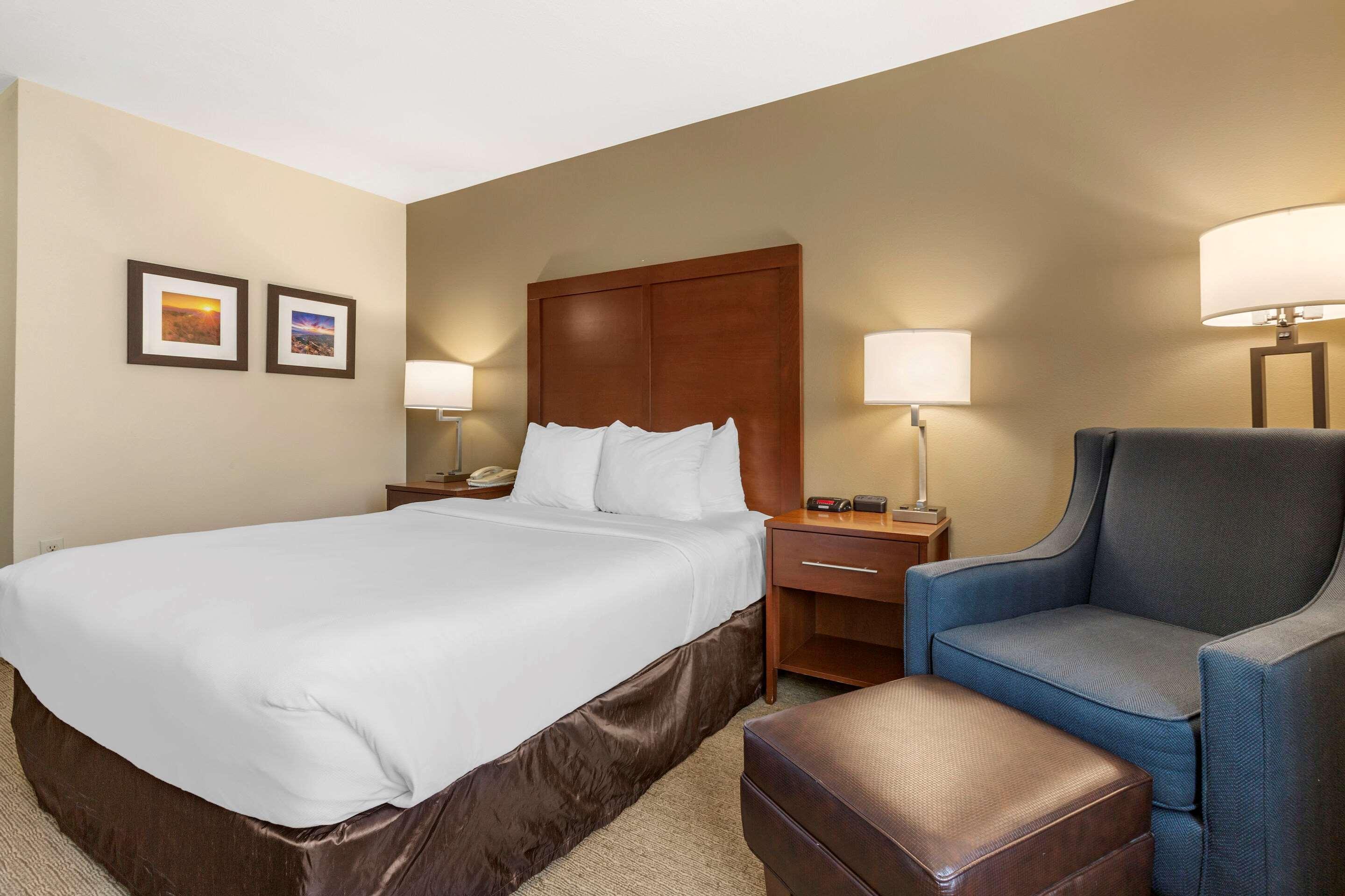 Wingate By Wyndham Los Alamos Esterno foto